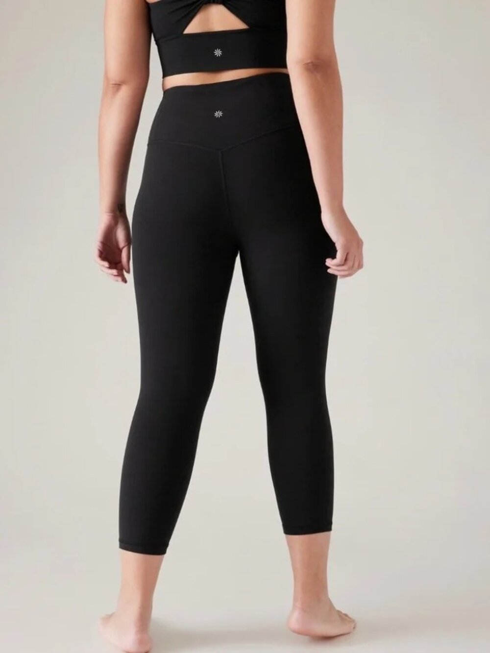 Athleta Elation Ultra High Rise Capri Black MP Medium Petite